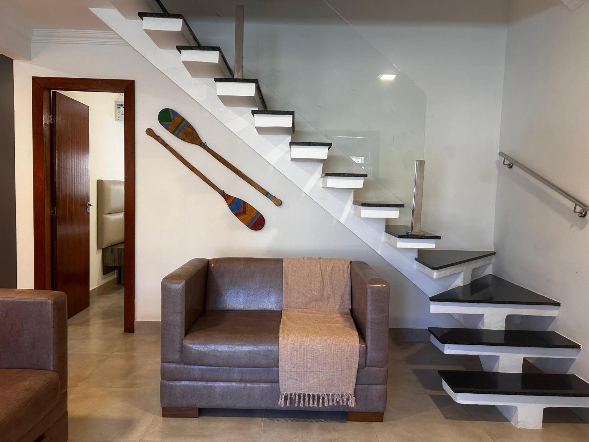 Casa Em Arraial D'ajuda -3 Suites, Lazer Completo- Piscina, Sauna E Tenis * Porto Seguro
